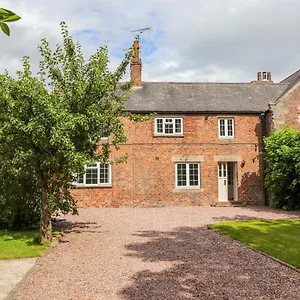Well House Farm Flat 1 Chester