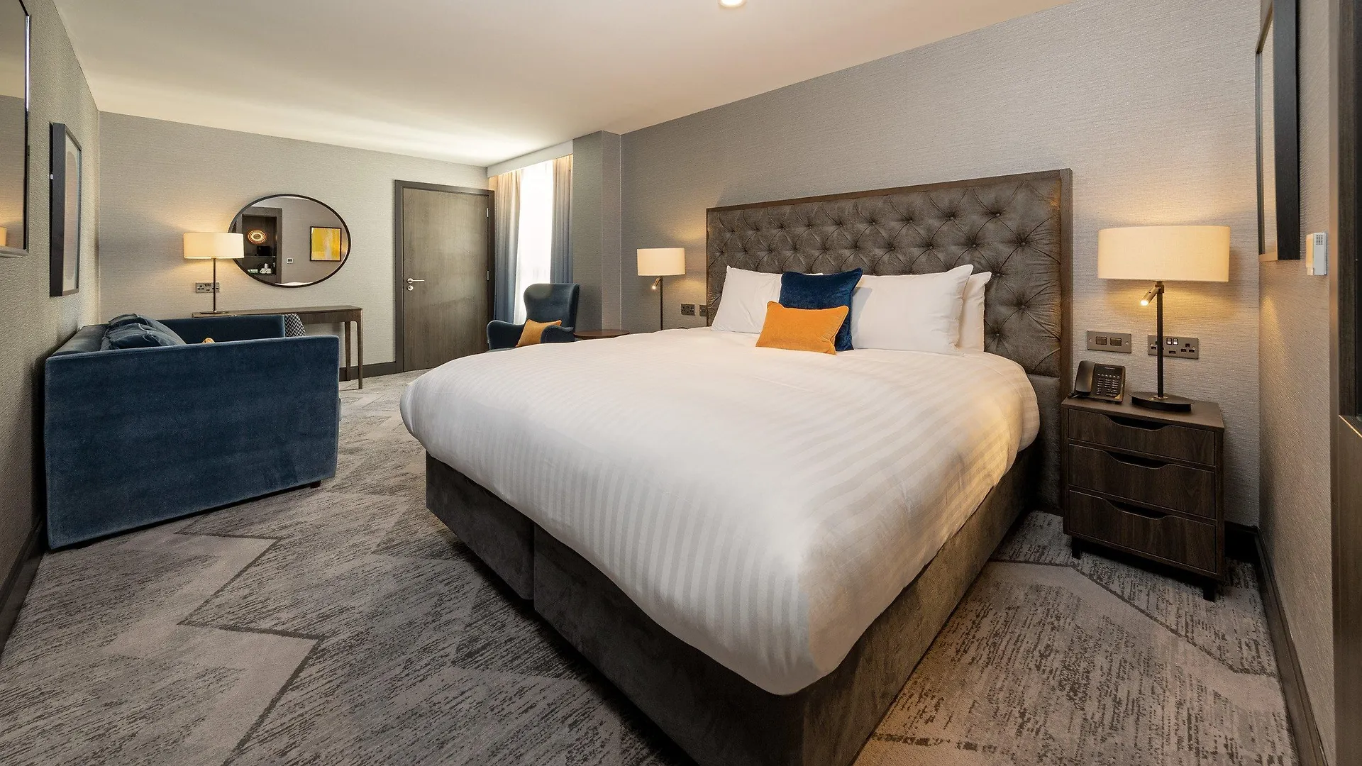 Voco Edinburgh - Haymarket By Ihg Hotel